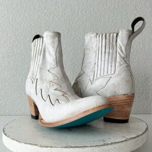 NEW Lane CHELSEA Womens Cowboy Boots 10 Western White Short Ankle Cowgirl Bootie
